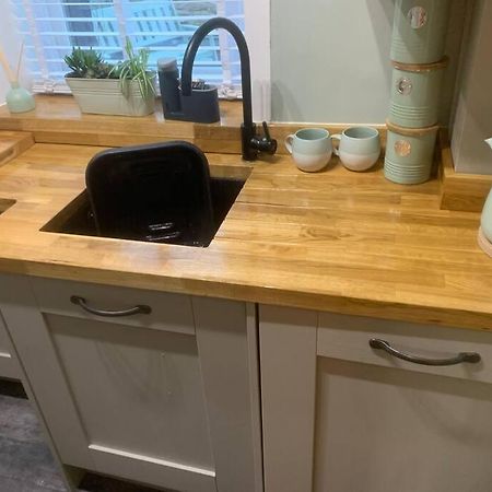 Quaint 1 Bedroom Cottage In Pudsey, Leeds Ngoại thất bức ảnh