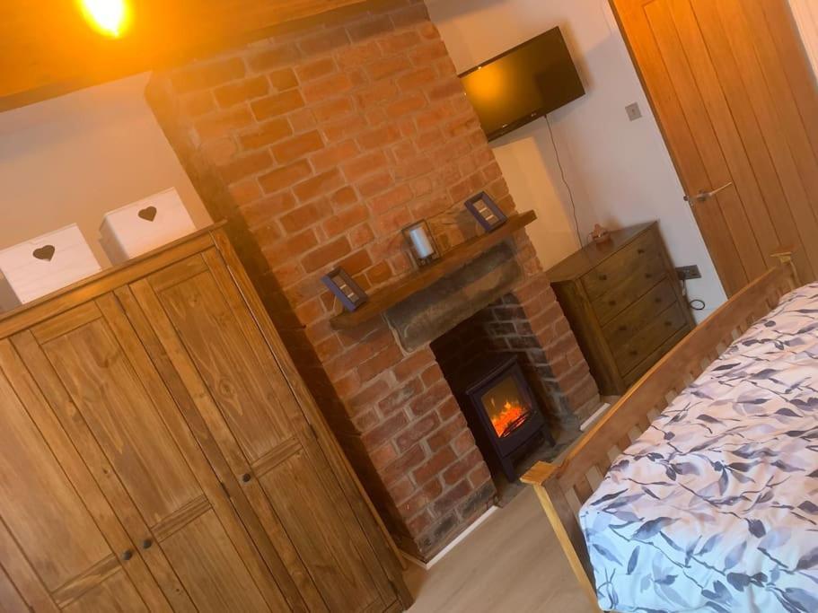 Quaint 1 Bedroom Cottage In Pudsey, Leeds Ngoại thất bức ảnh