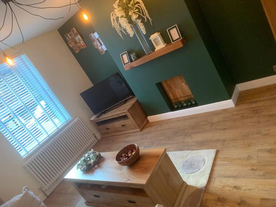 Quaint 1 Bedroom Cottage In Pudsey, Leeds Ngoại thất bức ảnh
