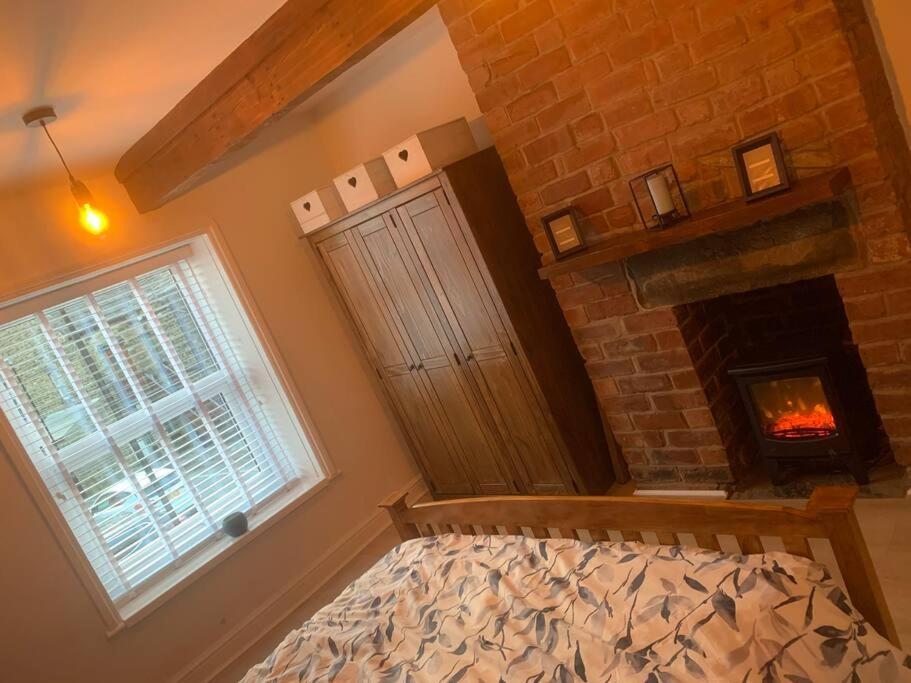 Quaint 1 Bedroom Cottage In Pudsey, Leeds Ngoại thất bức ảnh